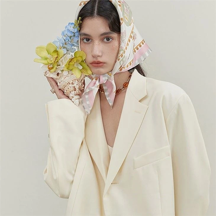 Custom Classical Elegance Keeps Up With The Times Silk Scarf