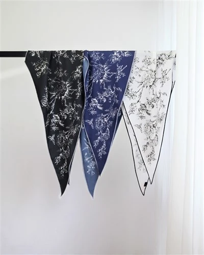Custom Fashion Diamond-Shaped Mulberry Silk Sgarff